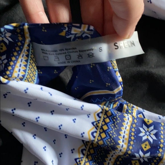 Brand new bathing suit - Picture 4 of 5